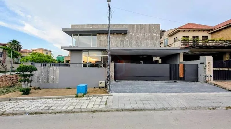 1 Kanal House with Double Height Lobby in DHA I_R for Sale
