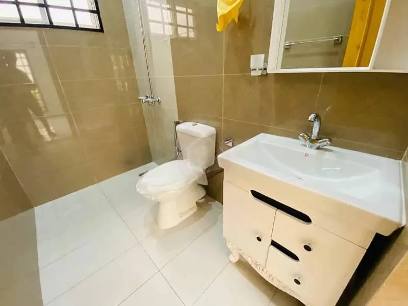 Sophisticated 5 Marla Luxury Designer Home in DHA Phase 5 (Sector F), Islamabad