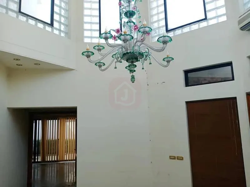 Spacious 4 Kanal House in Islamabad F-6