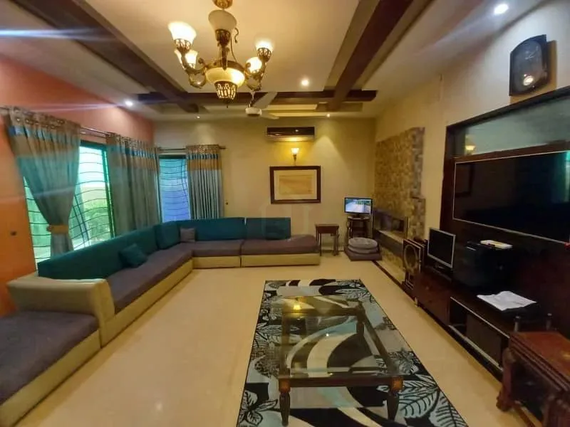 2 Kanal Beautiful Bungalow for Sale in DHA Lahore Near Park and Commercial Market