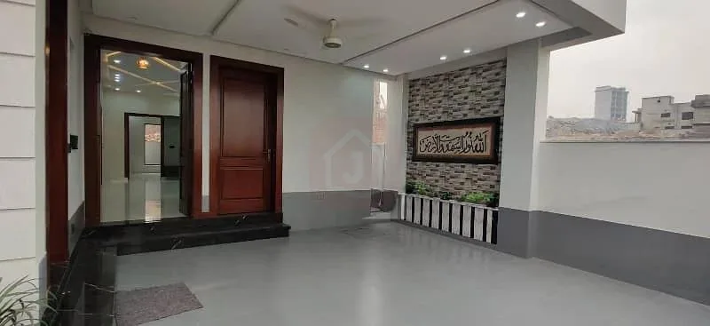 Luxurious 10 Marla Home Available in DHA Phase 5, Islamabad