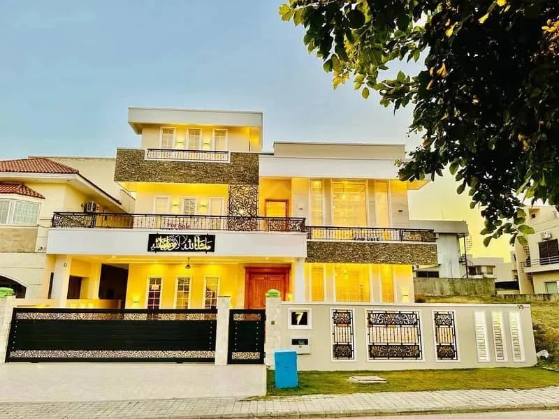 1 Kanal Designer House Available For Sale In DHA Phase 2