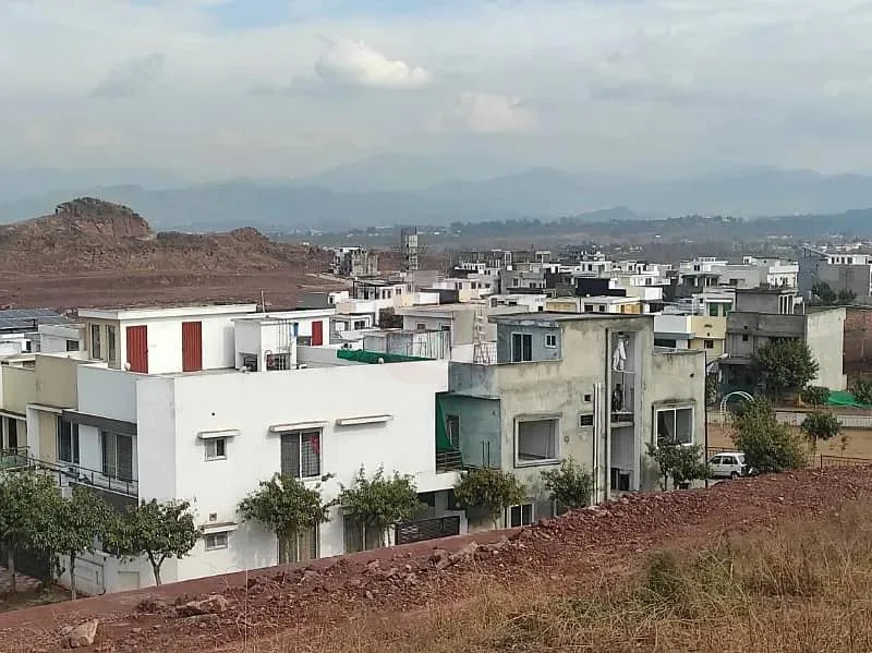Second Corner 5 Marla Plot in Bahria Enclave Islamabad - Sector N for Sale