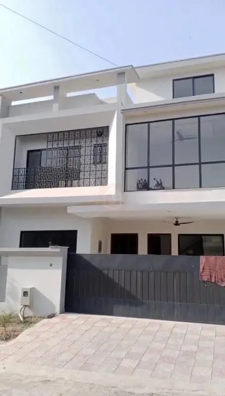 14 MARLA Newly Constructed Home Available in Zaraj Housing Scheme Islamabad