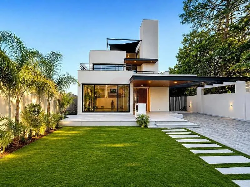 Contemporary Luxury Residence with Premium Features