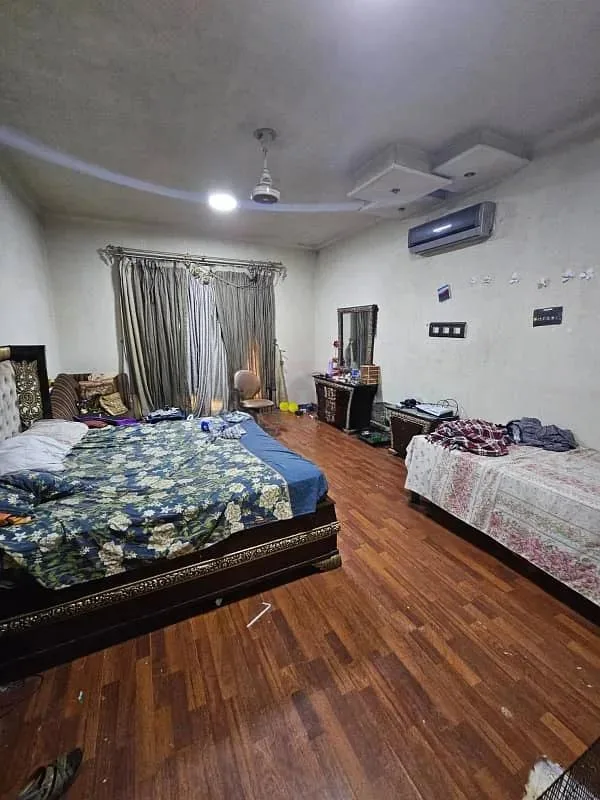 1 Kanal Bungalow for Sale in DHA Lahore - Prime Location