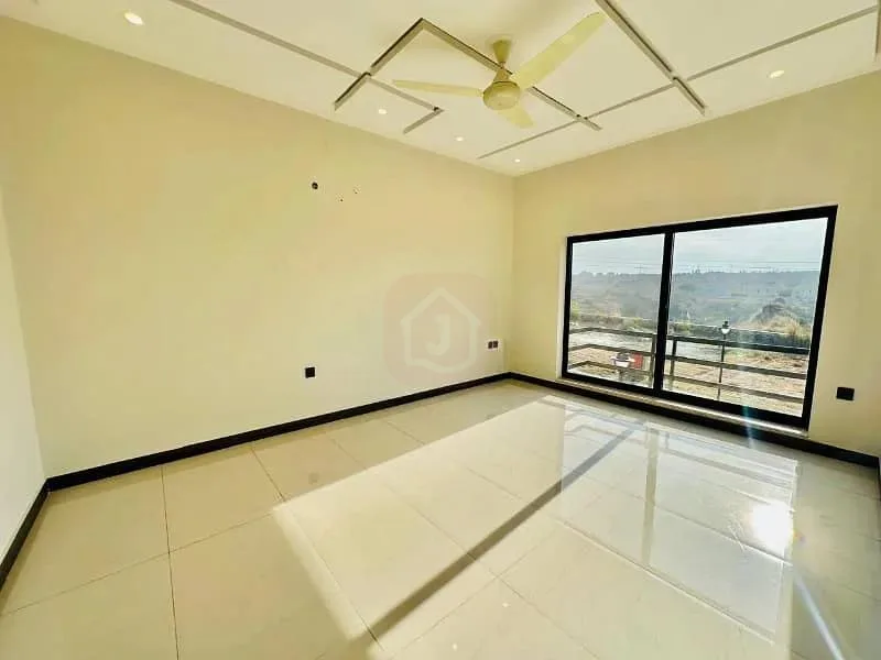 10 Marla New House Available in Emaar Canyon Views