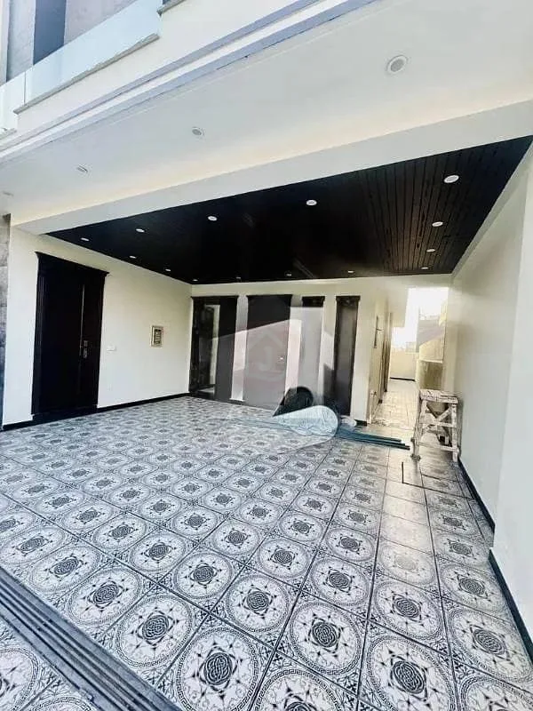 10 Marla House for Sale in Top City 1 - Block A