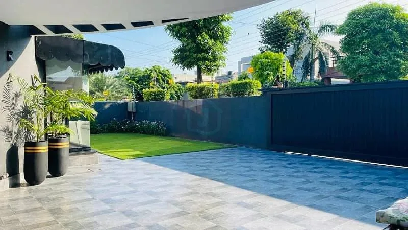 One Kanal Modern Designer Bungalow with Basement and Servant Quarters in DHA Lahore