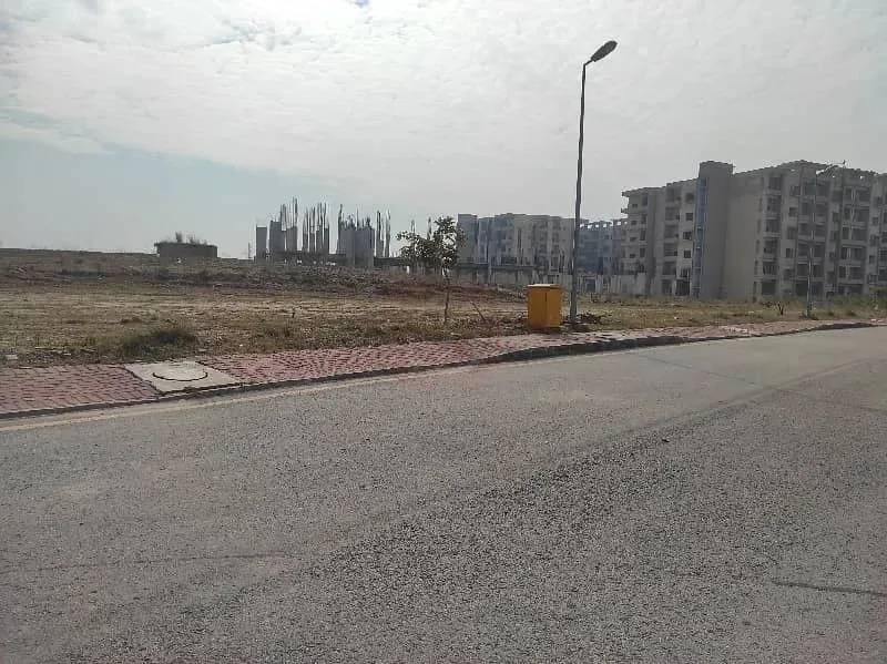 8 Marla Residential Plot Available in Sector J, Bahria Enclave Islamabad - Street 11