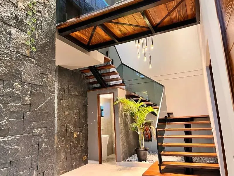 Stunning Modern House Available in DHA Phase 2