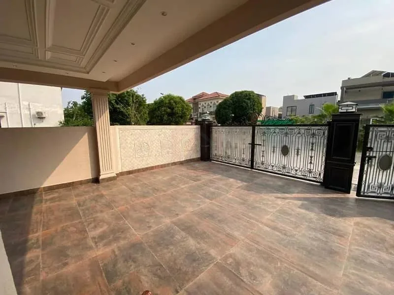 Stunning One Kanal Bungalow for Sale in DHA Lahore with Servant Quarters