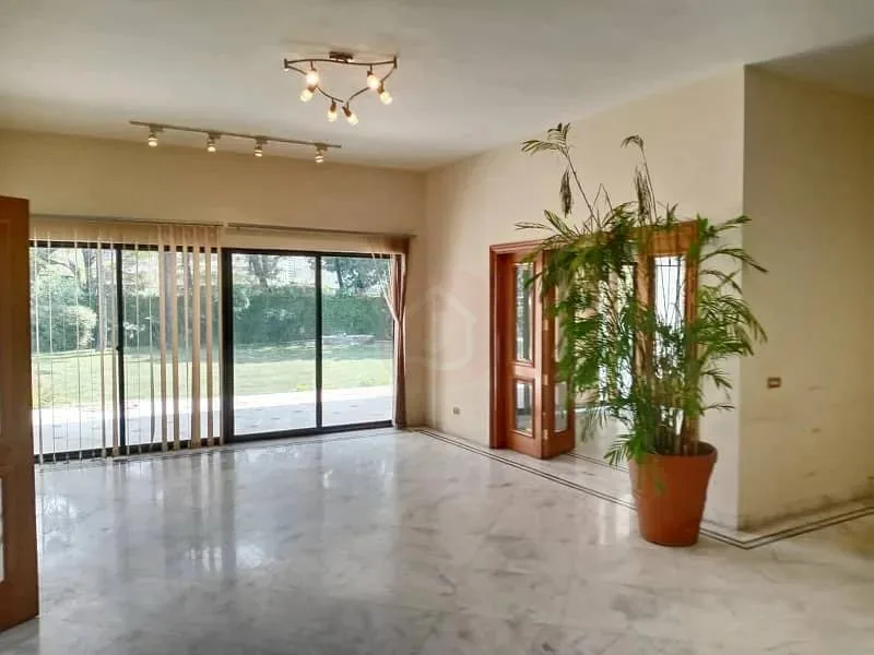 4 Kanal Old House in Prime Location, Islamabad F-6