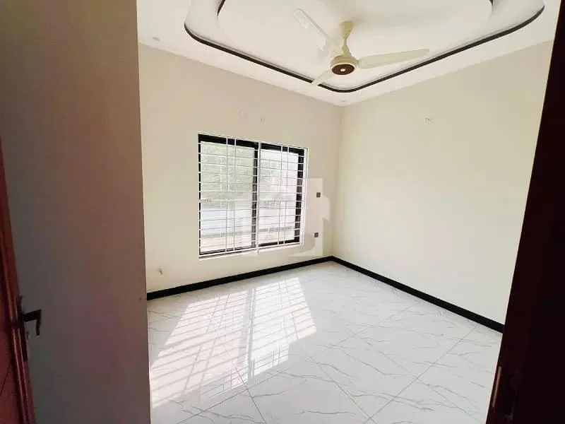 8 Marla Corner House for Sale in Multi F-17, Islamabad