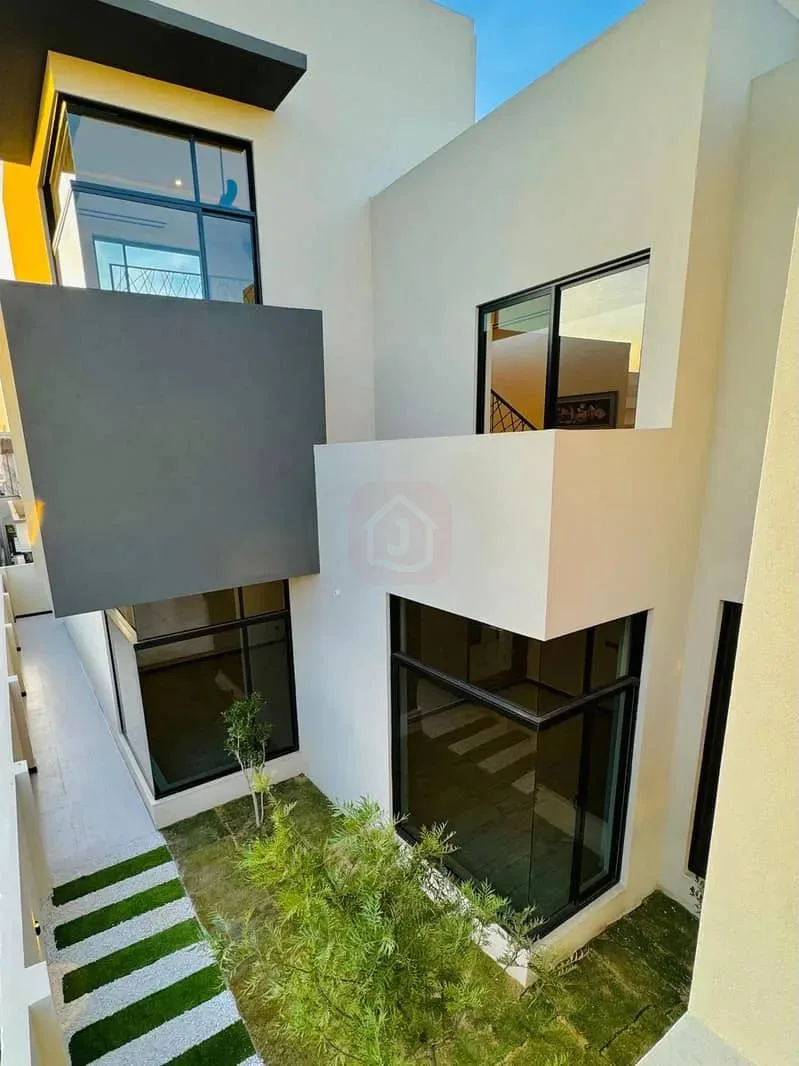 Newly Built 1 Kanal Designer Home
