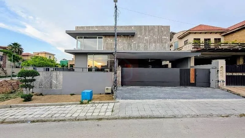 1 Kanal Newly Built Luxurious Designer Home for Sale