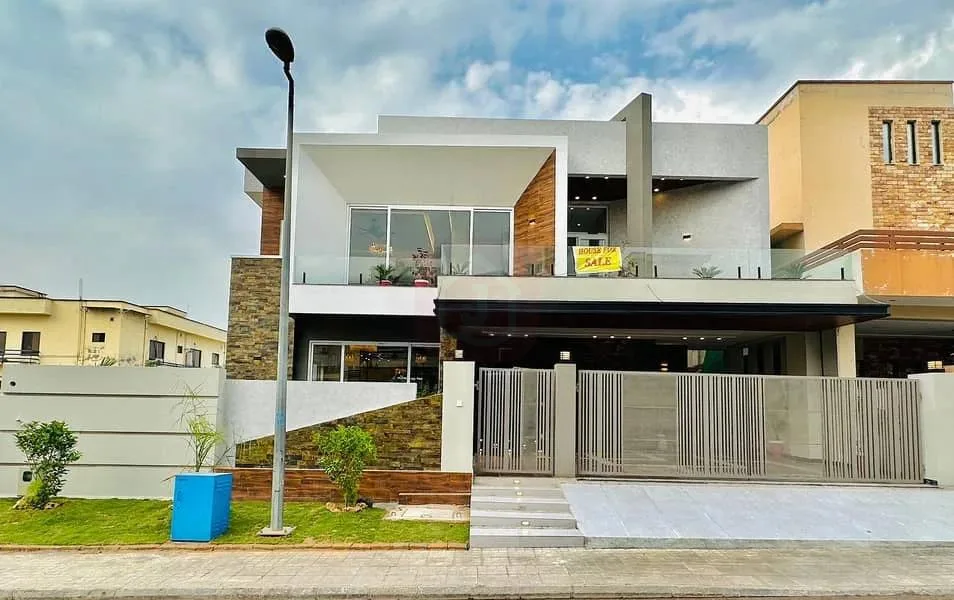 New Luxurious One Kanal House in DHA Phase 2