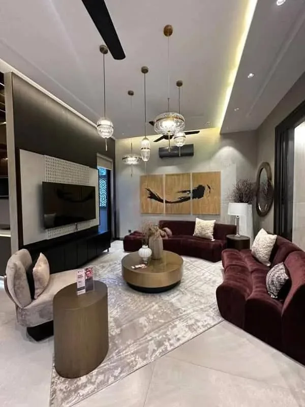 Luxurious One Kanal Bungalow with Basement and Pool in DHA Lahore