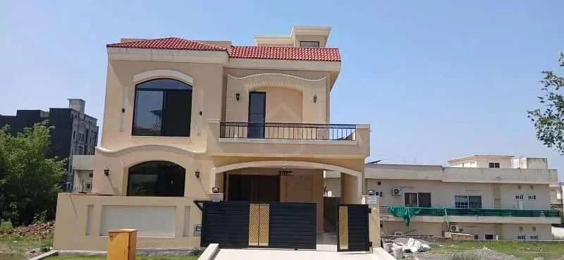 Newly Built 10 Marla House Available in Bahria Enclave Sector C1, Islamabad