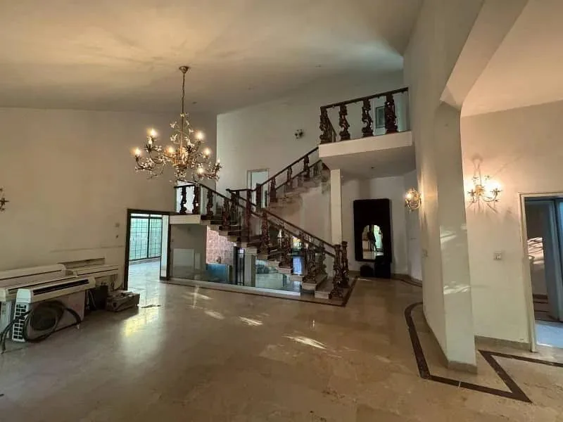 2 Kanal Modern Bungalow for Sale in DHA Lahore Near Park and Market