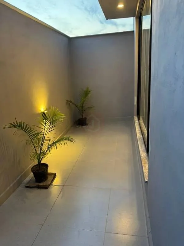 10 Marla Home Available in Zaraj Housing Scheme Islamabad Near Giga Mall DHA 2