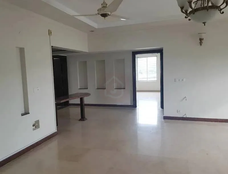 House for Sale in Prime F-6/3 Location