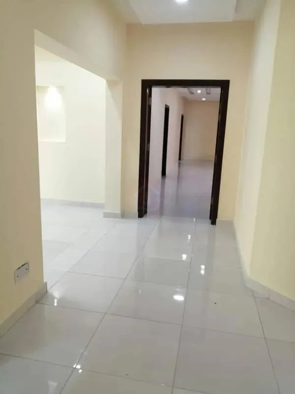 1 Kanal Single Storey House Available for Sale