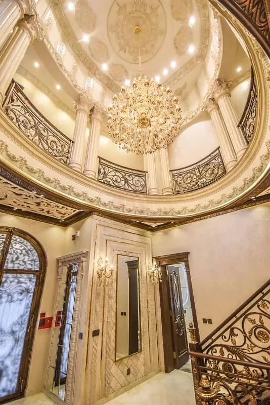 Exquisite 10 Marla Spanish Style Villa Available for Sale