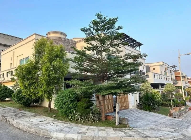 10 Marla Corner House for Sale in Zaraj Housing Society, Islamabad