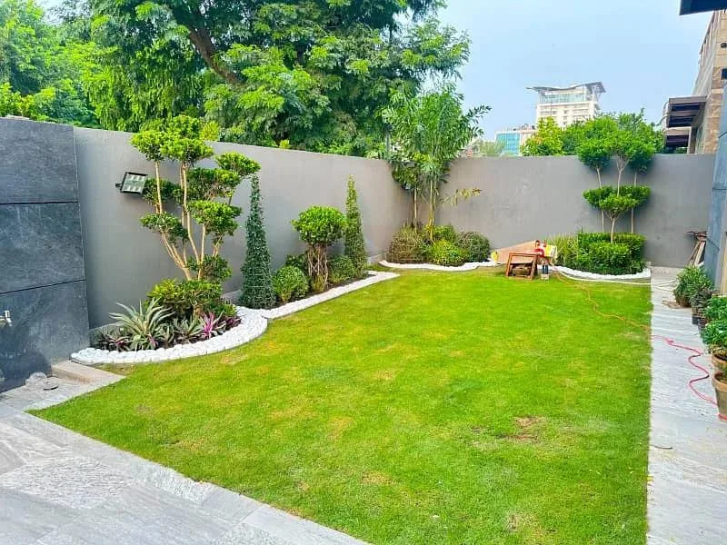 Stunning One Kanal Luxury Bungalow with Basement and Pool in DHA Lahore