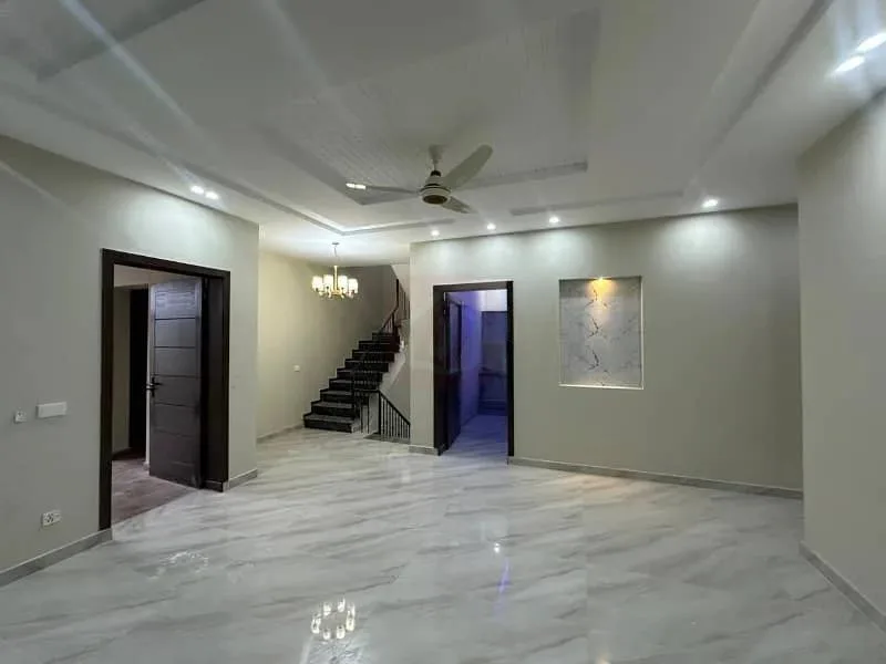 Modern 10 Marla House for Sale in Bahria Enclave Sector C1, Islamabad