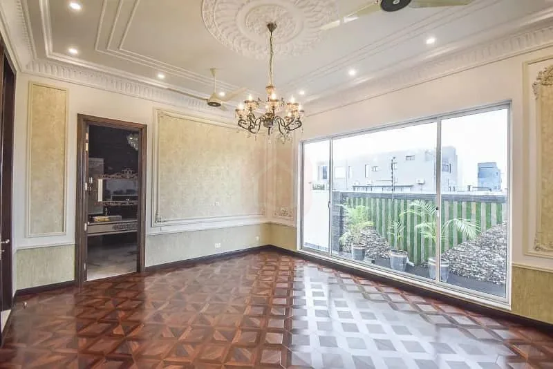 1 Kanal Contemporary Villa Available Near Carrefour in DHA