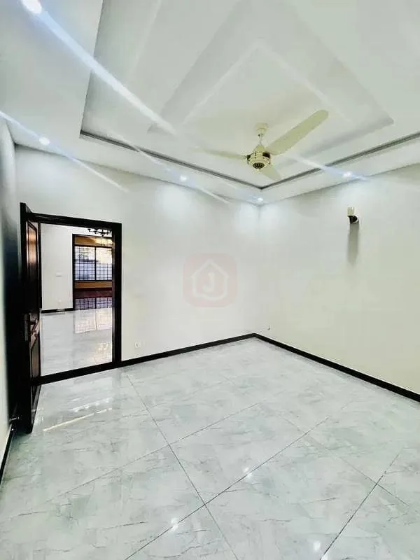 10 Marla House for Sale in Top City 1 - Block A