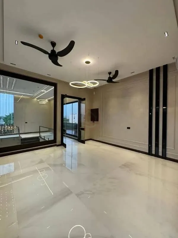 Stunning Newly Built Designer Mansion with 5 Spacious Bedrooms