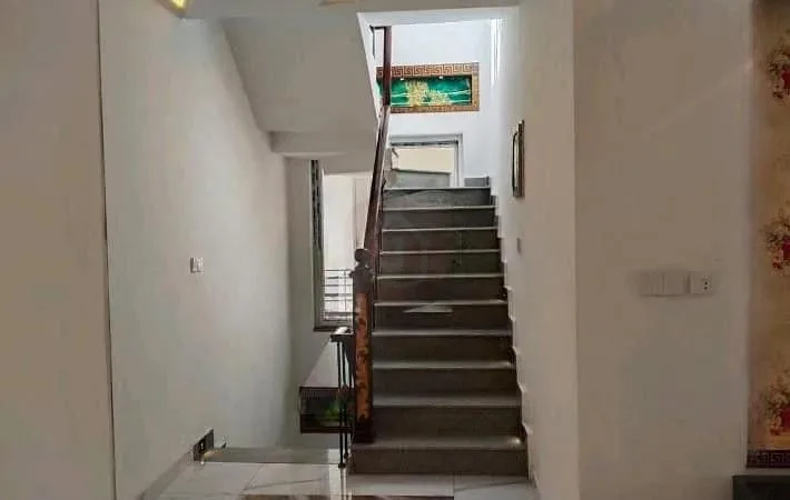 Stunning 10 Marla House Available for Sale in Bahria Enclave Sector C1