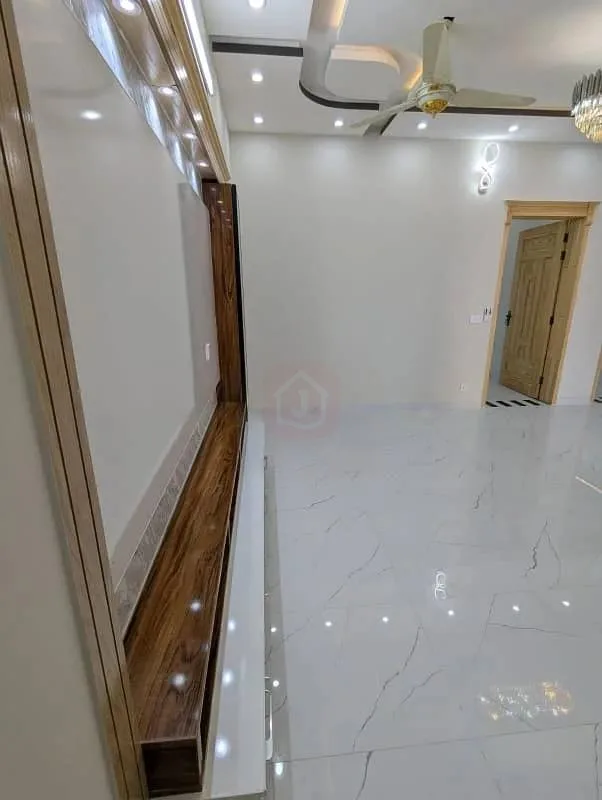 10 Marla Double Unit House in Islamabad Top City 1