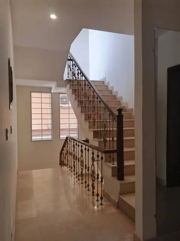 10 Marla House Available for Sale in Top City 1 - Block A