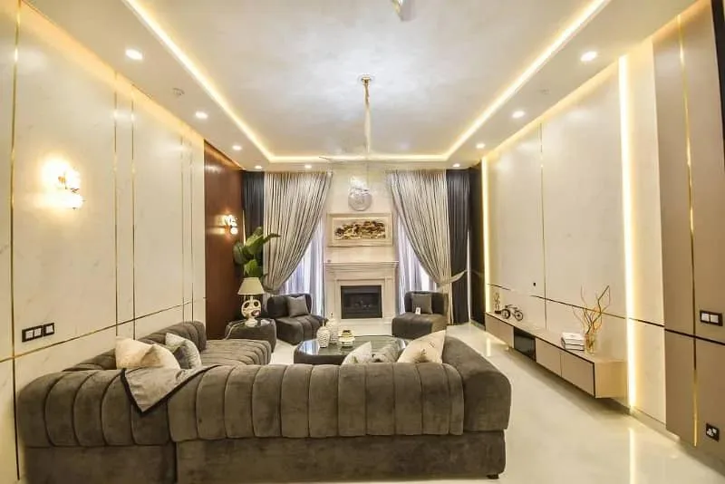 Spacious 1 Kanal Corner House with Full Basement Near Raya