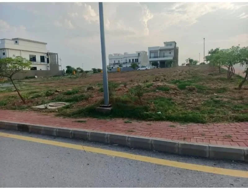 8 Marla Residential Plot in Bahria Enclave Sector G | Possession & Utilities Cleared