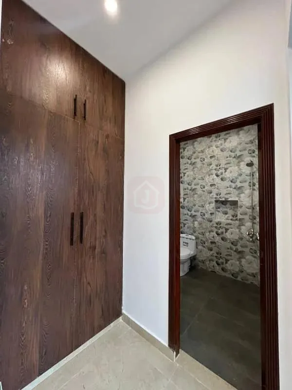 Stylish 5 Marla Home Available in Sector N, Bahria Enclave Islamabad - 3 Bedrooms