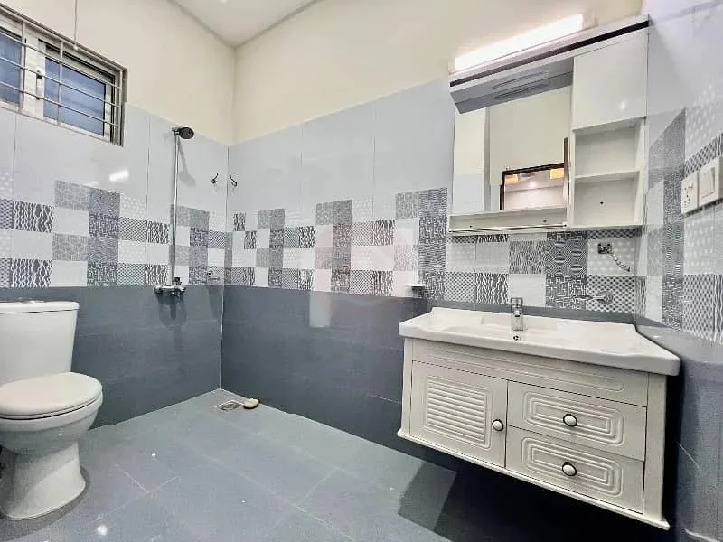 Solid Double Unit House for Sale in DHA Defence Phase 2