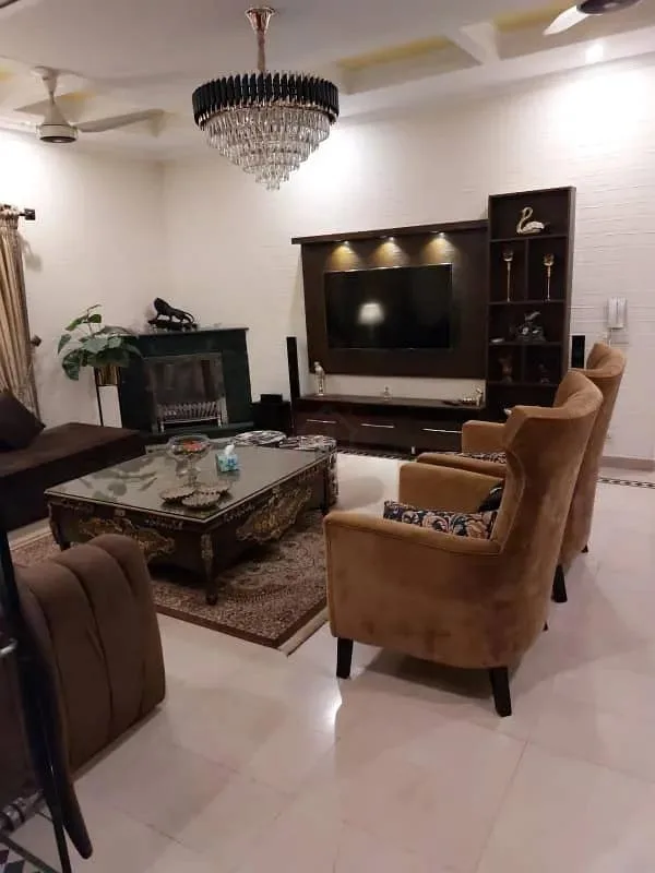Modern One Kanal Bungalow for Sale in DHA Lahore