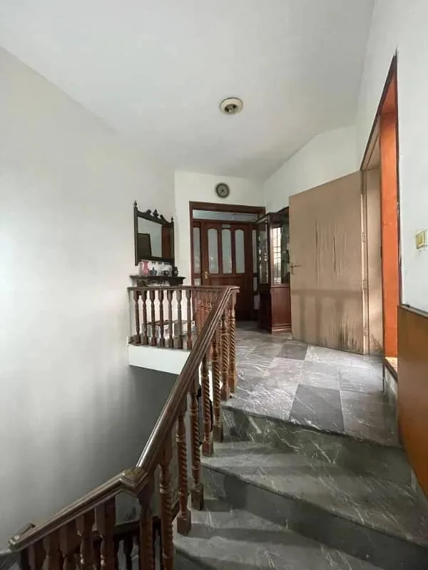 One Kanal Bungalow with 2 Servant Quarters for Sale in DHA Lahore