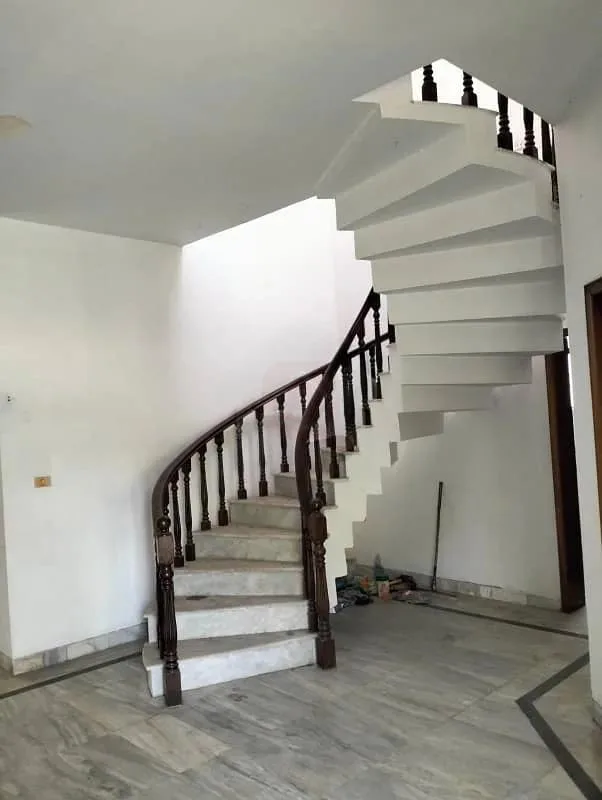 2 Kanal Modern Bungalow for Sale in DHA Lahore Near Park and Commercial Market