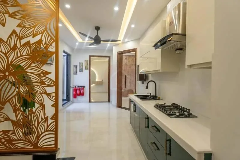 10 Marla House Available Close to Park