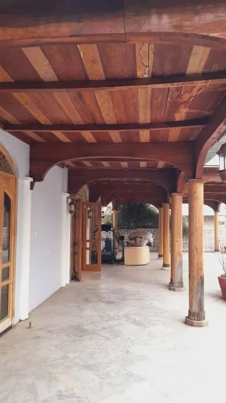 Spacious House Available in F-7 Islamabad - 666 Square Yards