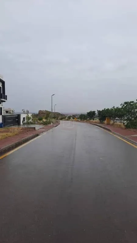 10 Marla Residential Plot Available in Bahria Enclave - Sector F