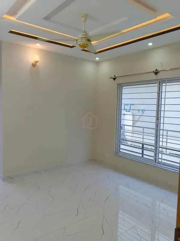 Acquire Your Ideal Home in Block D, Top City 1 Islamabad