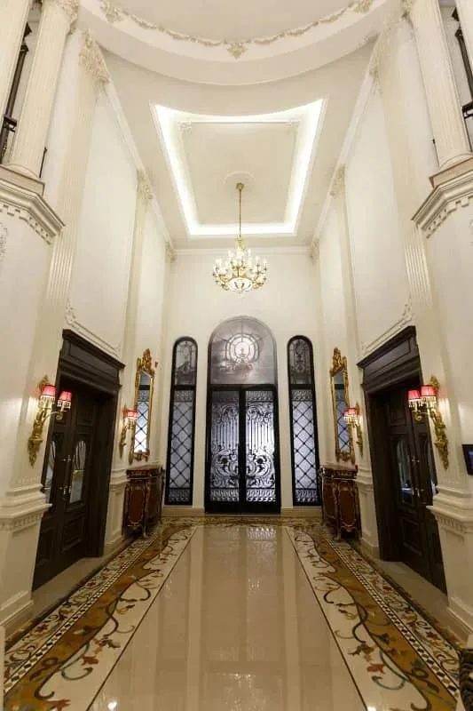1 Kanal Fully Furnished Bungalow with Solar Power Near Raya Club in DHA for Sale