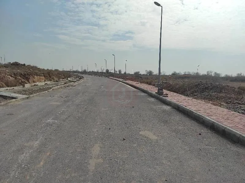 8 Marla Plot Available in Sector J Bahria Enclave